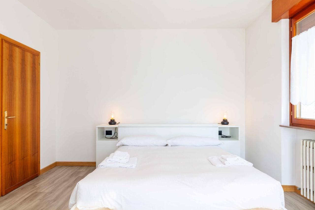 Apartamento Attico Panoramico In Centro - Civetta Belluno Exterior foto