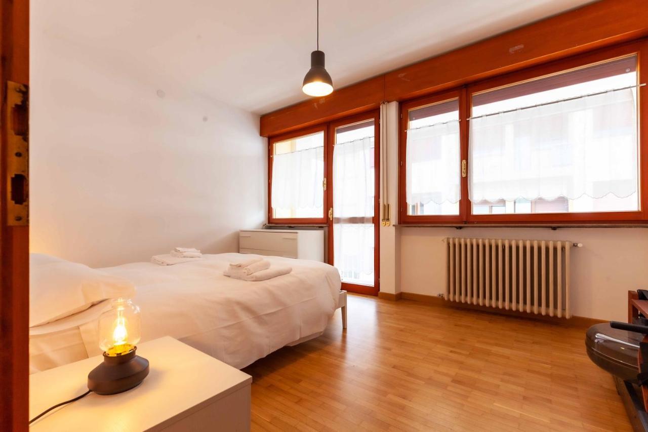 Apartamento Attico Panoramico In Centro - Civetta Belluno Exterior foto