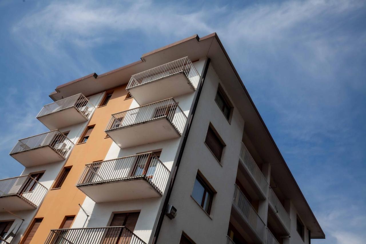 Apartamento Attico Panoramico In Centro - Civetta Belluno Exterior foto
