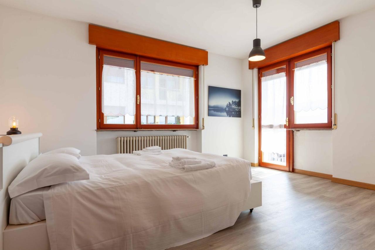 Apartamento Attico Panoramico In Centro - Civetta Belluno Exterior foto